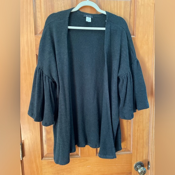 Sweater - Picture 2 of 4